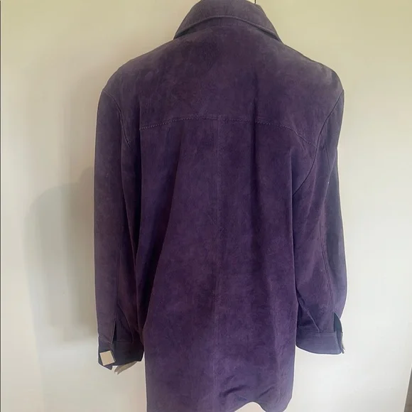 NWT- PURPLE SUEDE JACKET BEAUTIFUL. SIZE MEDIUM - Picture 9 of 9